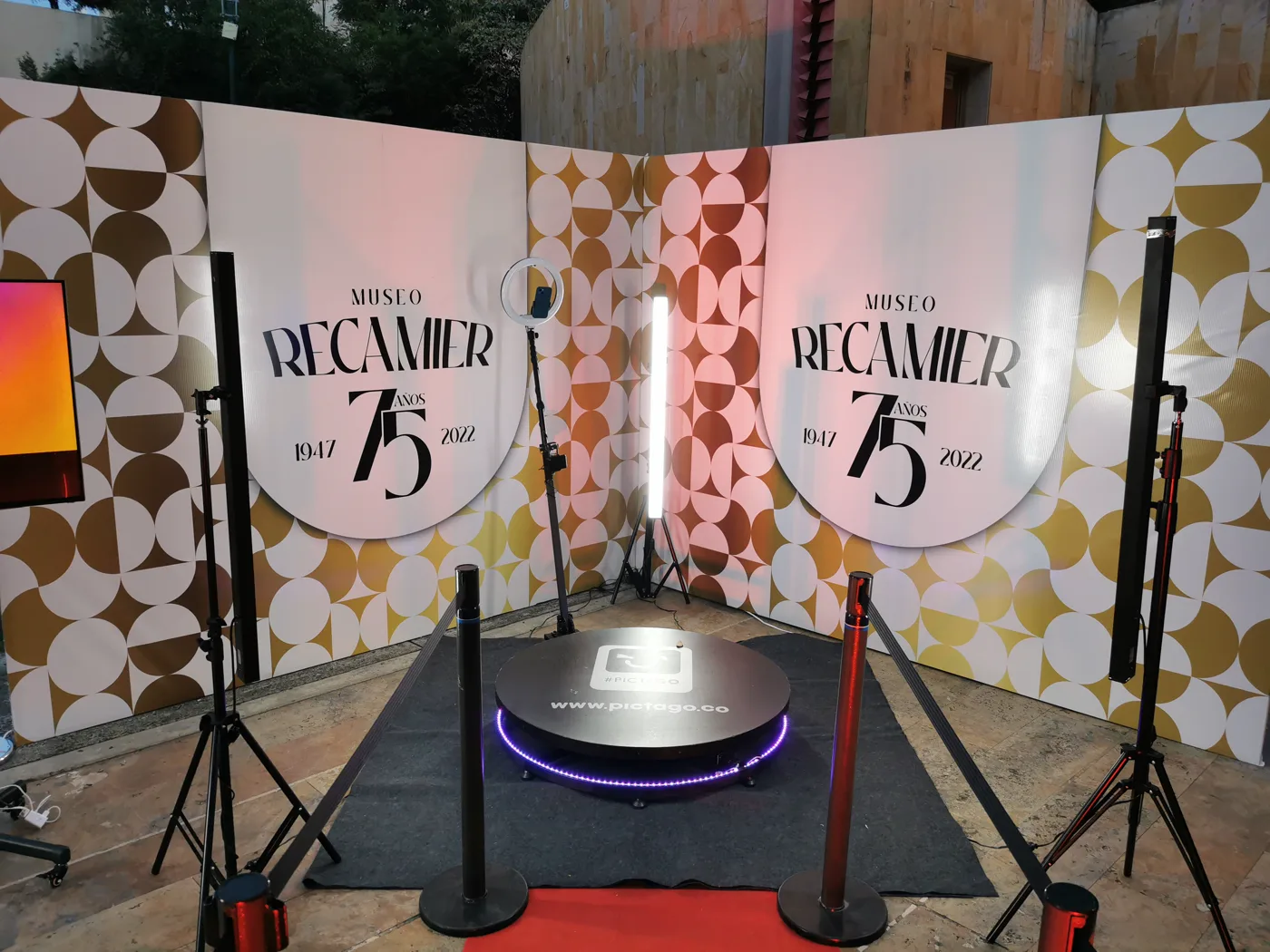 Pictago presente en un evento